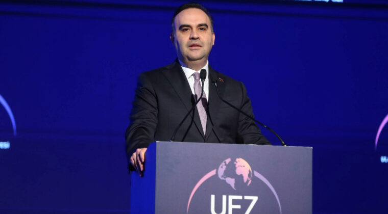 Bakan Mehmet Fatih Kacır, maliyet artışlarını kabul etti: Anadolu&rsquo;ya g&ouml;&ccedil; yolu g&ouml;r&uuml;nd&uuml;