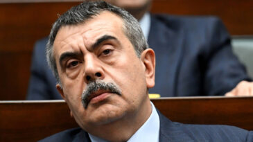 Bakan Tekin: Gereken her t&uuml;rl&uuml; adım atılacak