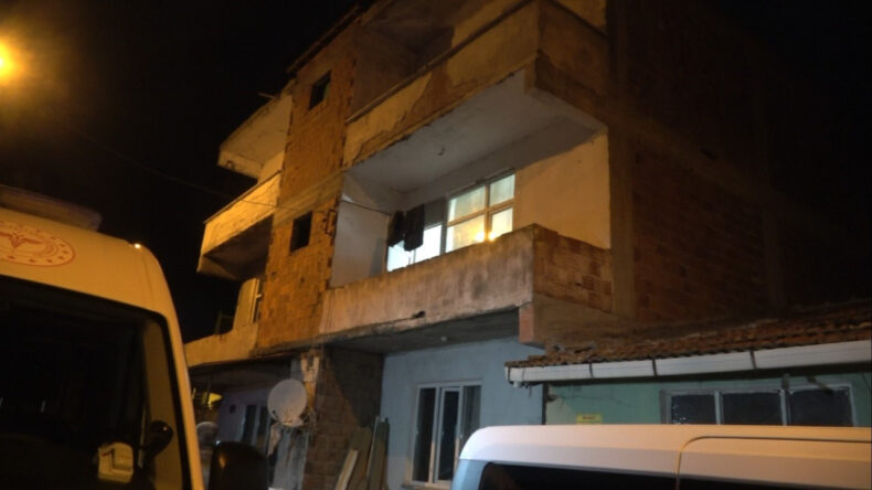 Balkondan Eve Girip T&uuml;fekle &Ouml;ld&uuml;rd&uuml;