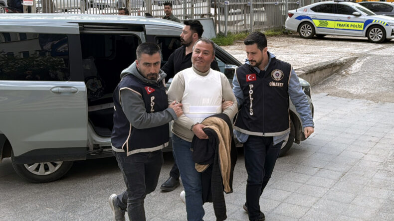 Belediye &ccedil;alışanını &ouml;ld&uuml;rm&uuml;şt&uuml;, yakalandı