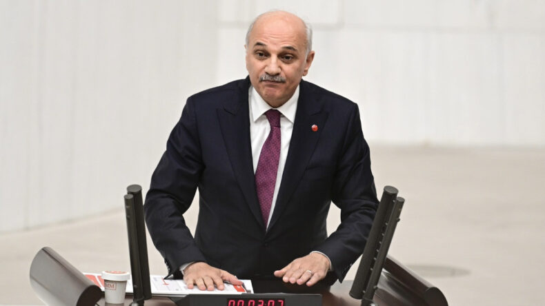 Birol Aydın'dan &ccedil;arpıcı s&ouml;zler: Cumhurbaşkanı kredi &ccedil;ekip ev almak istese…