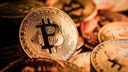 Bitcoin &Uuml;&ccedil; Ayın Zirvesini G&ouml;rd&uuml;