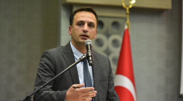 Bornova Belediye Başkanı &Ouml;mer Eşki hakkında karar verildi