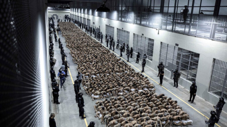 B&ouml;yle dava g&ouml;r&uuml;lmedi: 47 bin su&ccedil;tan yargılanıyorlar