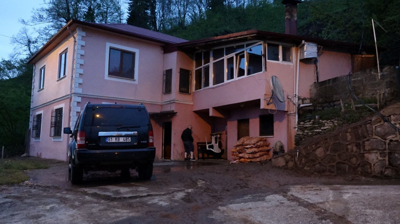 Heyelan sonucu evde meydana gelen zarar