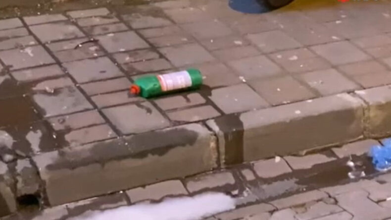 Cam silerken 5. kattan düştü