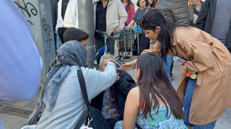 &Ccedil;ocuğun Attığı Yumrukla Kanlar İ&ccedil;inde Kaldı