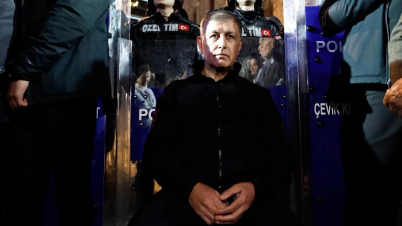 Cemil Tugay Gece Boyu N&ouml;bette