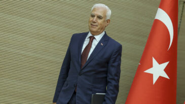 CHP Bursa'da Se&ccedil;imi Boykot Etti