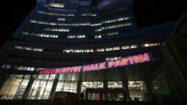 CHP'den 'kırmızı &ccedil;izgi' &ccedil;ıkışı: İhra&ccedil; edeceğiz