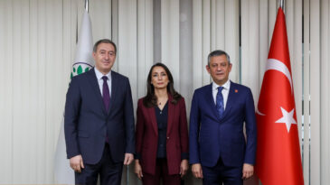 CHP'den DEM'e ziyaret: Ara se&ccedil;im zorunlu