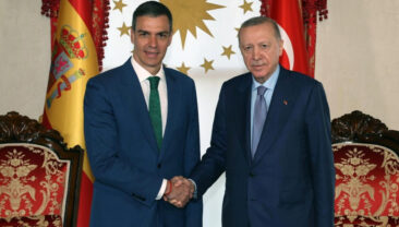 Cumhurbaşkanı Erdoğan, İspanya Başbakanı Pedro Sanchez'le g&ouml;r&uuml;şt&uuml;
