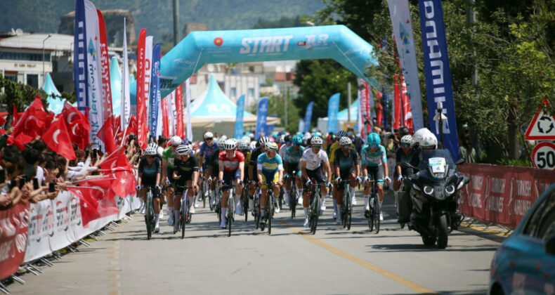 Cumhurbaşkanlığı T&uuml;rkiye Bisiklet Turu'nda Aydın-Marmaris etabı başladı