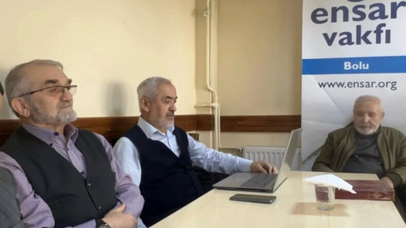 Cumhuriyet D&uuml;şmanı Akmanşen &Ccedil;ocukları Zehirledi