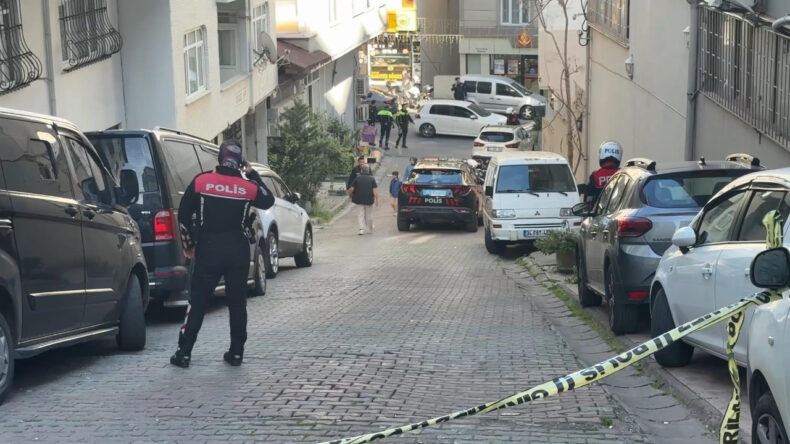 Darbedilen okul polisi ateş a&ccedil;tı, yanlışlıkla berberi vurdu