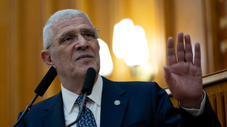 Dervişoğlu'ndan Bah&ccedil;eli'ye sert s&ouml;zler