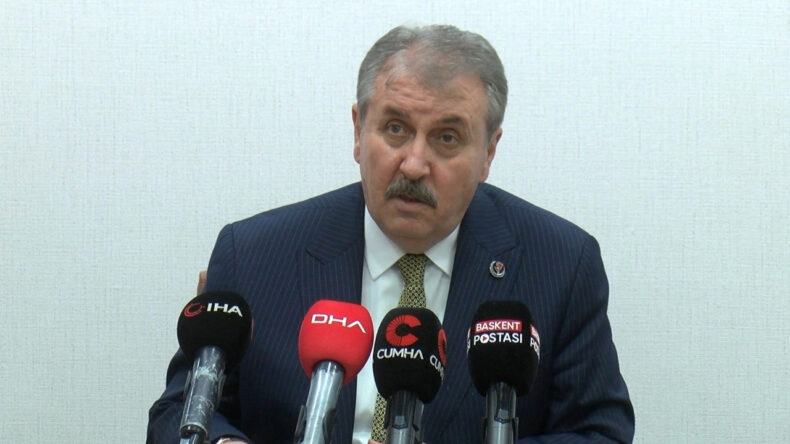 Destici'den CHP'ye se&ccedil;im yanıtı: T&uuml;rkiye yarı savaş halinde