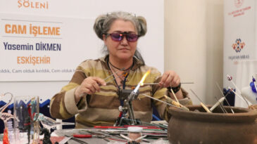 Doktor Tavsiyesiyle Başladı, Mesleği Oldu