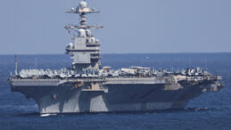 D&uuml;nyanın en b&uuml;y&uuml;k savaş gemisi evine d&ouml;n&uuml;yor