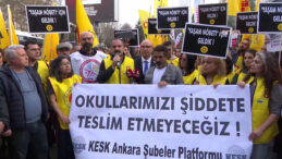 Eğitim-Sen, MEB'in &ouml;n&uuml;nde n&ouml;bette