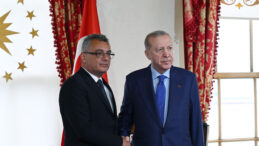 Erdoğan, Erh&uuml;rman ile g&ouml;r&uuml;şt&uuml;