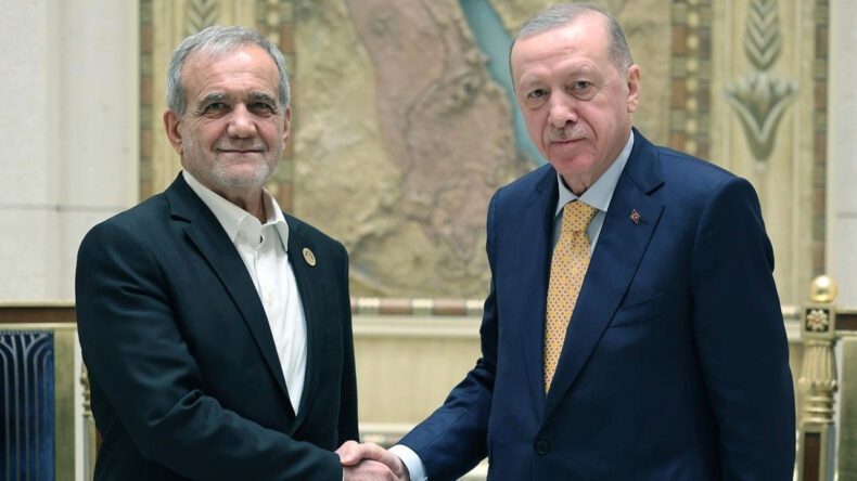 Erdoğan, Pezeşkiyan ile g&ouml;r&uuml;şt&uuml;