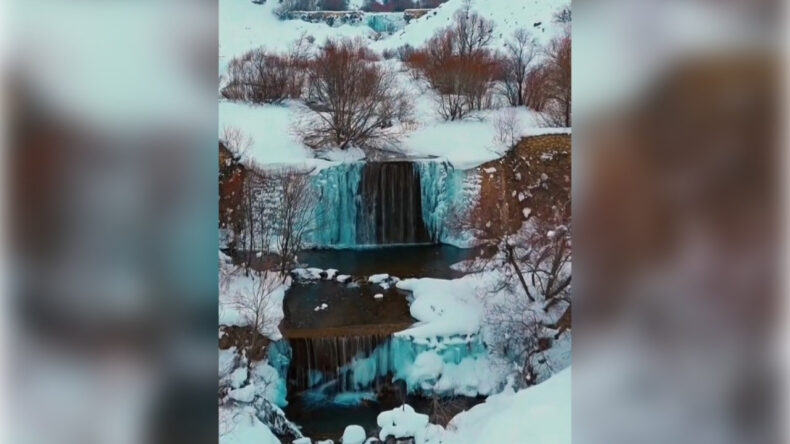 Erzincan&rsquo;da Derelerin Buzu &Ccedil;&ouml;z&uuml;l&uuml;yor: Don ve &Ccedil;ığ Uyarısı Yapıldı
