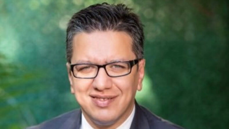 Eski AKP'li belediye başkanına g&ouml;zaltı