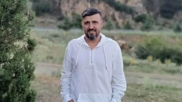 Eski eşinin sevgilisini &ouml;ld&uuml;rd&uuml;