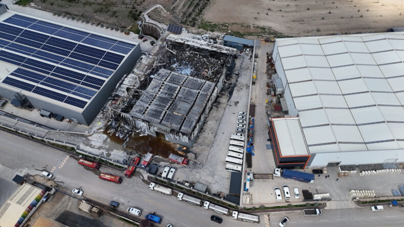 Fabrika yangınının bilan&ccedil;osu ortaya &ccedil;ıktı