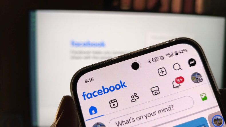 Facebook'ta Skandal: Eski Çalışan 30.000 Şahsi Fotoğrafı İndirmiş