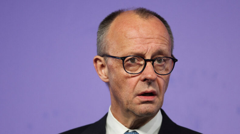 Friedrich Merz'in a&ccedil;ıklamaları tartışma yarattı