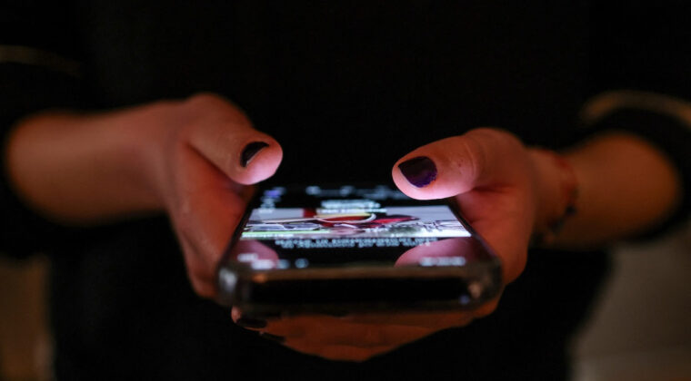 Gabon, sosyal medyaya kimlikle girecek