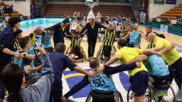 Galatasaray'ı yenen Fenerbah&ccedil;e, Avrupa şampiyonu oldu