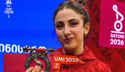 Gamze Altun'dan Avrupa Halter Şampiyonası&rsquo;nda g&uuml;m&uuml;ş madalya