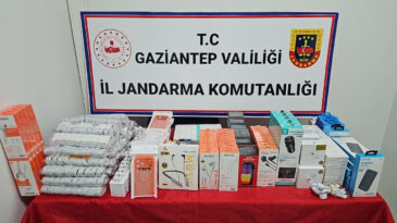 Gaziantep'te 1,7 milyon TL değerinde ka&ccedil;ak cep telefonu ele ge&ccedil;irildi