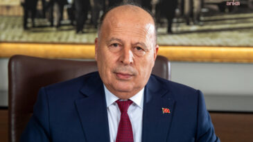 G&ouml;revden uzaklaştırılan Y&uuml;reğir Belediye Başkanı: Siyasi karar verildi