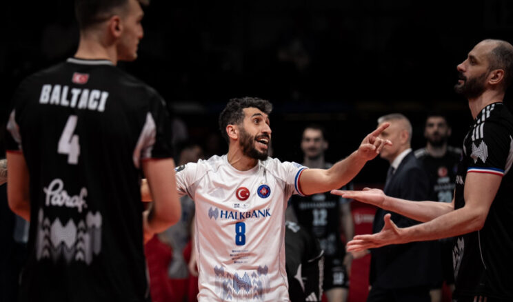 Halkbank sezonu &uuml;&ccedil;&uuml;nc&uuml; bitirdi