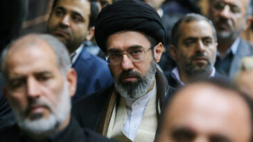 Hamaney: D&uuml;şman saflarında kırılma meydana geldi