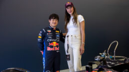 Hande Baladın, &uuml;nl&uuml; Formula 1 pilotu ile bir araya geldi