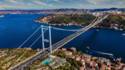 H&uuml;k&uuml;met K&ouml;pr&uuml; ve Otoyollar i&ccedil;in Avrupa Turuna &Ccedil;ıkıyor