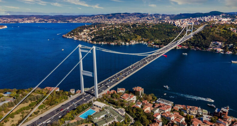 H&uuml;k&uuml;met K&ouml;pr&uuml; ve Otoyollar i&ccedil;in Avrupa Turuna &Ccedil;ıkıyor