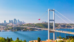 H&uuml;k&uuml;met K&ouml;pr&uuml; ve Otoyollar i&ccedil;in Avrupa Turuna &Ccedil;ıktı