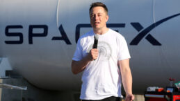 İ&ccedil; yazışmalar sızdı: Pentagon'da SpaceX krizi