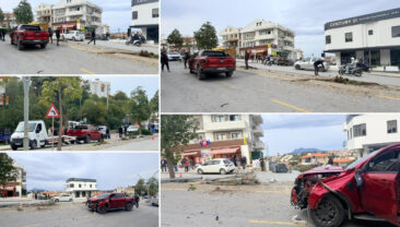 İki ağa&ccedil; ve elektrik direğini yerinden s&ouml;kt&uuml;kten sonra durabildi