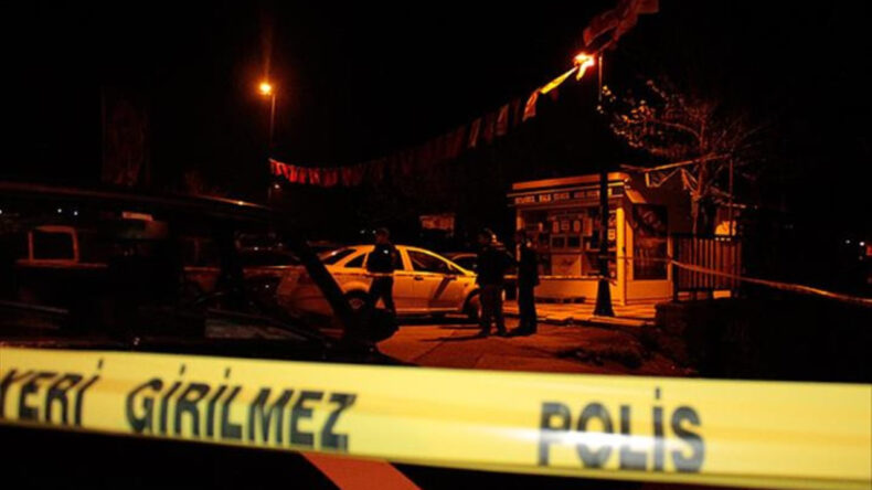 İki &ccedil;ocuk annesi eşini katletti