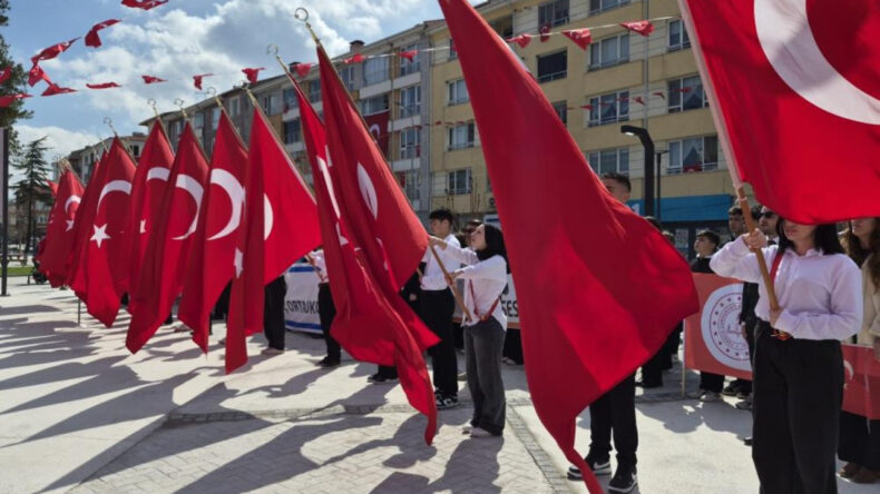 İkinci İn&ouml;n&uuml; Zaferi&rsquo;nin 105&rsquo;inci yılı t&ouml;renle kutlandı