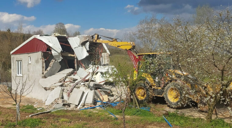 İneg&ouml;l'de 142 Ka&ccedil;ak Yapı Yıkıldı