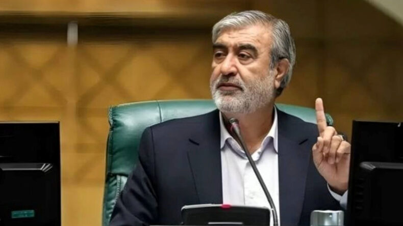 İran: ABD, H&uuml;rm&uuml;z&rsquo;deki yeni d&uuml;zeni kabul etmeli