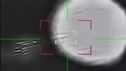 İran, ABD savaş u&ccedil;aklarını vurdu: &Ouml;d&uuml;l vadetti